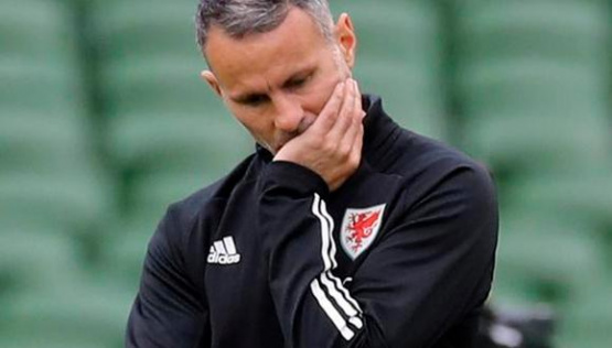 GALES SE QUEDA SIN ENTRENADOR